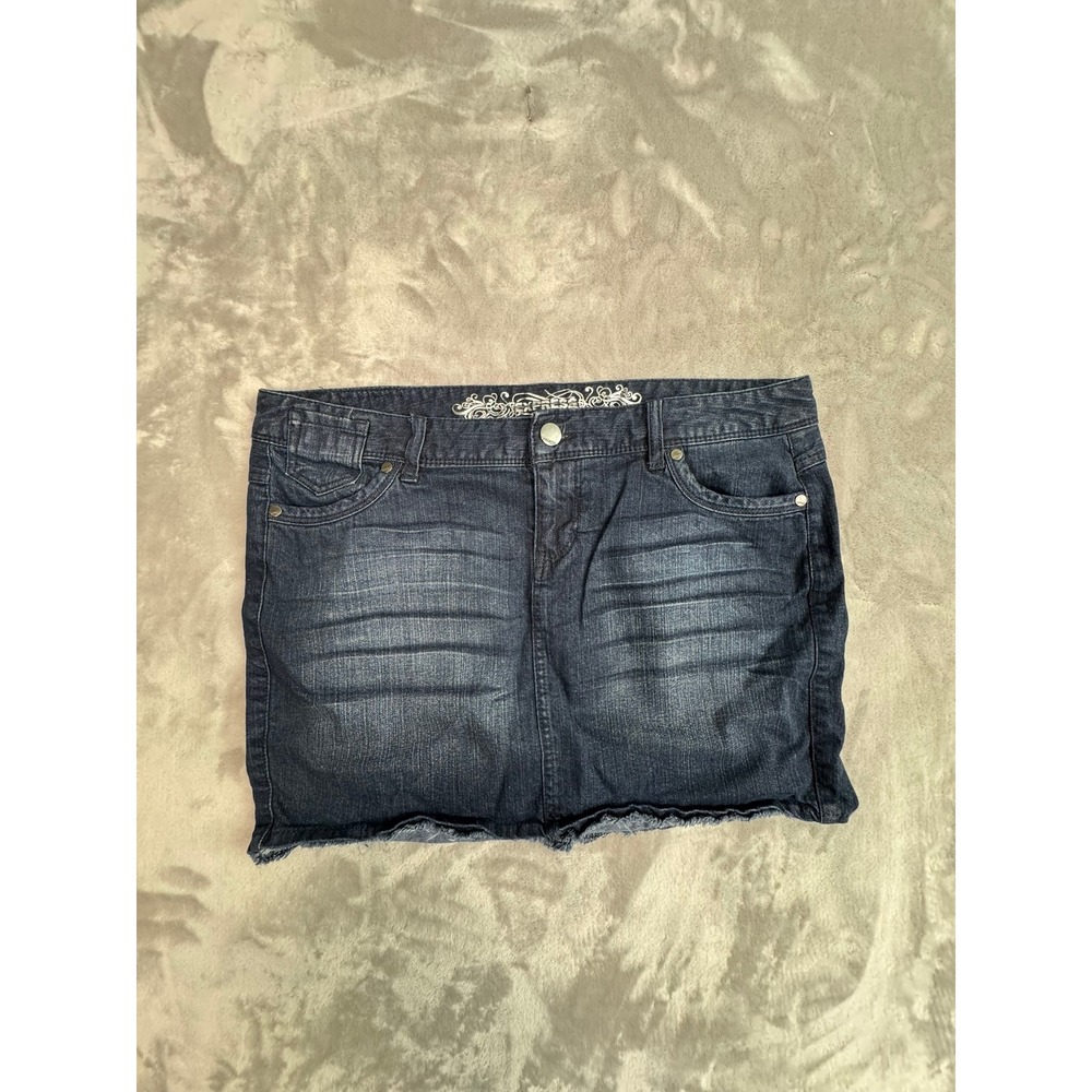 Express Jeans Dark Wash Denim Mini Skirt Distressed‎ Frayed Hem Size 10